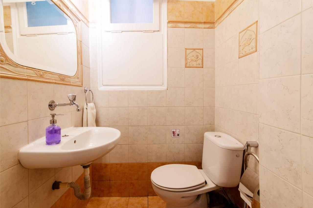 אתונה Charlie City Center Room מראה חיצוני תמונה
