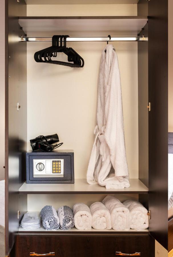 אתונה Charlie City Center Room מראה חיצוני תמונה